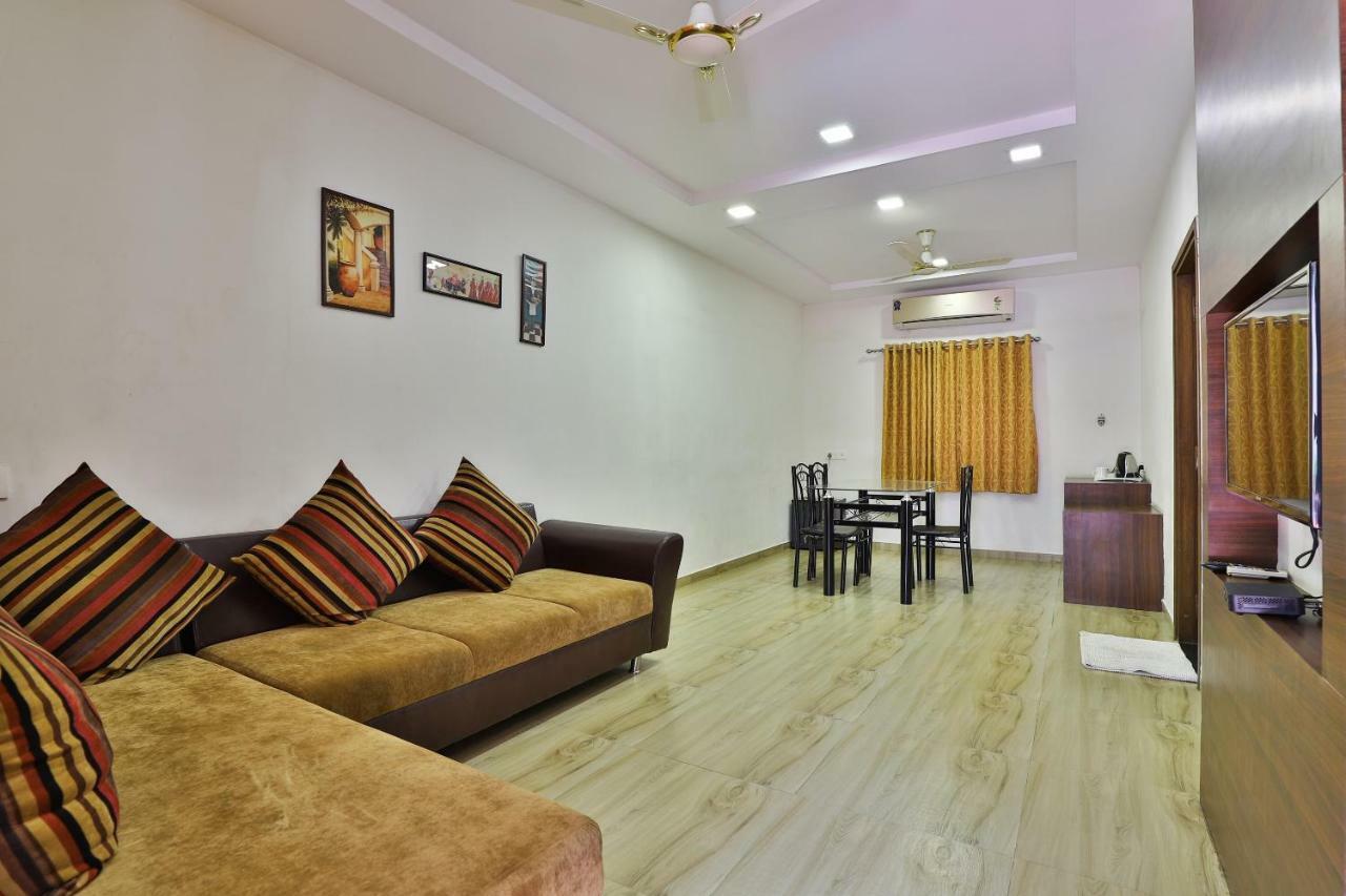 Banyan Paradise Resort Vadodara Buitenkant foto