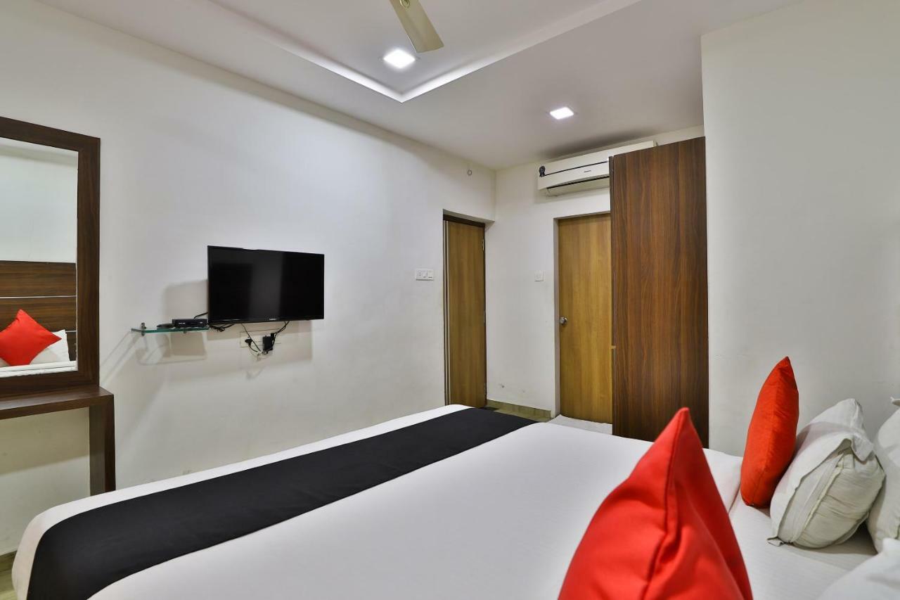 Banyan Paradise Resort Vadodara Buitenkant foto