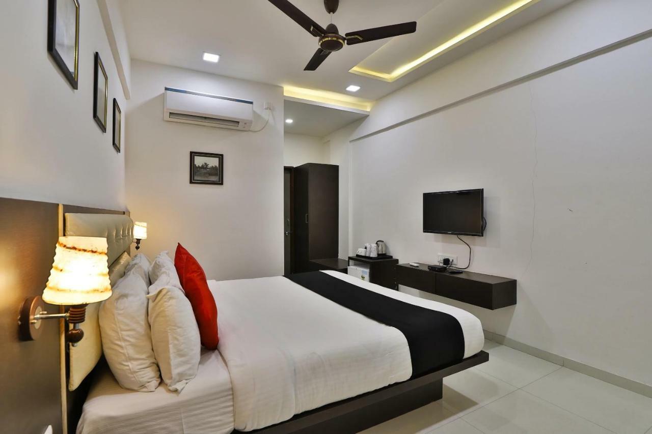 Banyan Paradise Resort Vadodara Buitenkant foto