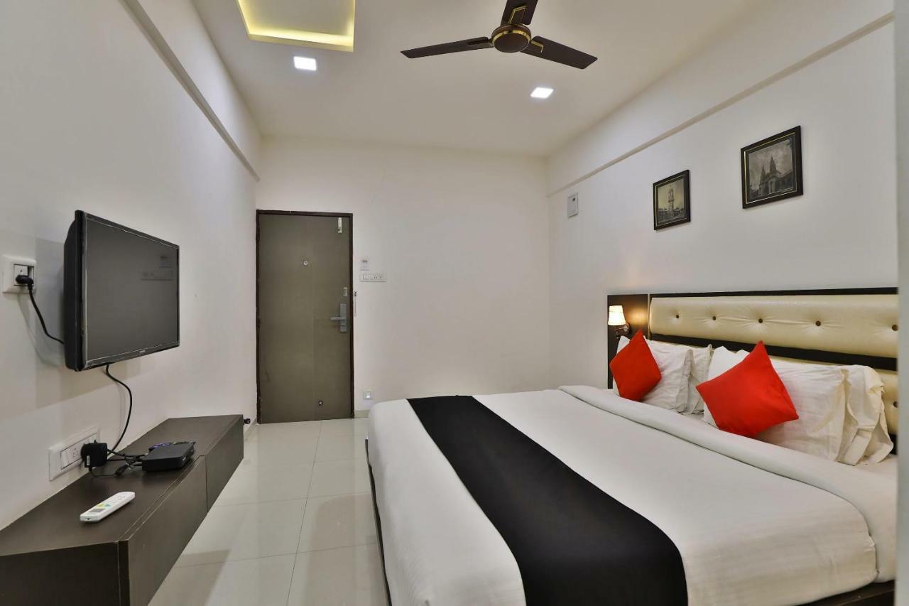 Banyan Paradise Resort Vadodara Buitenkant foto